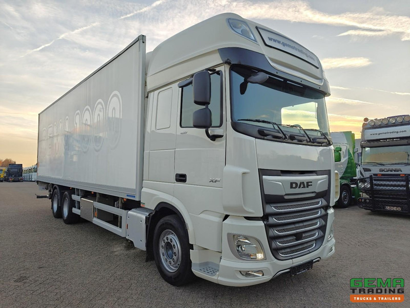 DAF XF 450 FAS 6x2 Superspacecab Euro6 - Koel-VriesBak 9.5m + Carrier Supra 1250Mt + Laadklep 2500kg - 331.000km Origineel! - Camião frigorífico: foto 3 DAF XF 450 FAS 6x2 Superspacecab Euro6 - Koel-VriesBak 9.5m + Carrier Supra 1250Mt + Laadklep 2500kg - 331.000km Origineel! - Camião frigorífico: foto 3