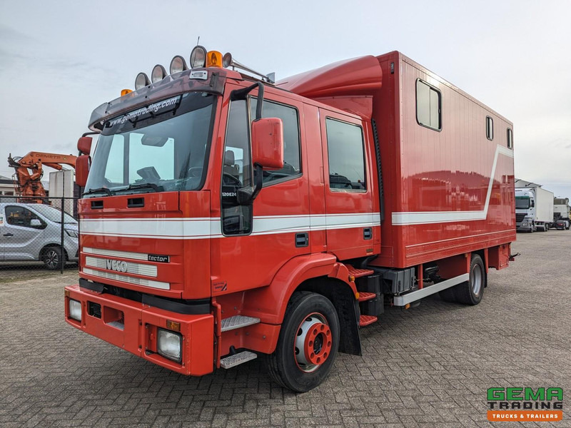 Iveco Tector ML120E24D 4x2 Euro3 DubbelCabine - Paardenwagen 3-Paards - Kleedruimte - Hydraulische klep- TOP! - Camião de transporte de cavalos: foto 2 Iveco Tector ML120E24D 4x2 Euro3 DubbelCabine - Paardenwagen 3-Paards - Kleedruimte - Hydraulische klep- TOP! - Camião de transporte de cavalos: foto 2