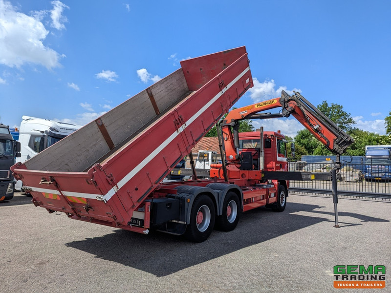 MAN TGA 26.430 6x4 Dagcab Euro3 - Kipper + Palfinger PK23002 - Afstandsbediening - 291.000km - Camião basculante, Camião grua: foto 2 MAN TGA 26.430 6x4 Dagcab Euro3 - Kipper + Palfinger PK23002 - Afstandsbediening - 291.000km - Camião basculante, Camião grua: foto 2