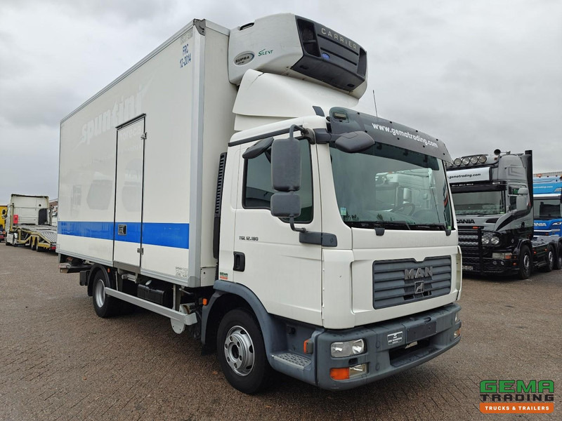 MAN TGL 12.180 4x2 Dagcabine Euro4 - Koel-Vriesbak 5.5m - Carrier Supra 850Mt - Laadklep 1500KG - 02/2026 APK - Camião frigorífico: foto 4 MAN TGL 12.180 4x2 Dagcabine Euro4 - Koel-Vriesbak 5.5m - Carrier Supra 850Mt - Laadklep 1500KG - 02/2026 APK - Camião frigorífico: foto 4