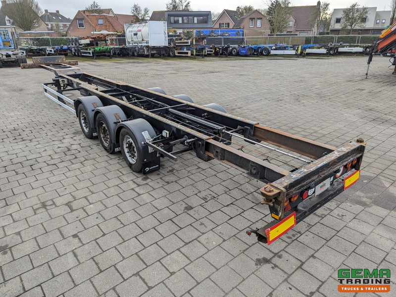 Renders ROC 12.27 CC 3-Assen MB - Schijfremmen - Achterschuiver - 40/45FT - Semi-reboque transportador de contêineres/ Caixa móvel: foto 4 Renders ROC 12.27 CC 3-Assen MB - Schijfremmen - Achterschuiver - 40/45FT - Semi-reboque transportador de contêineres/ Caixa móvel: foto 4