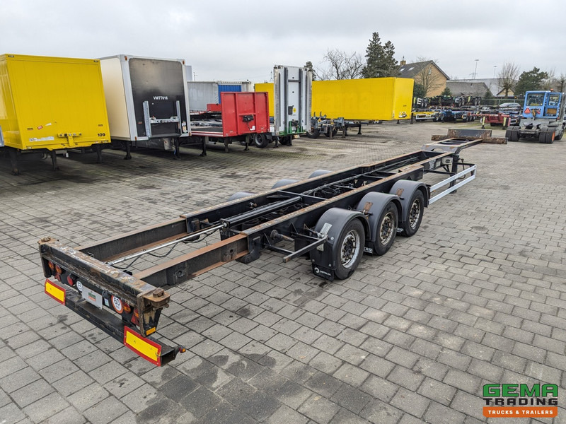 Renders ROC 12.27 CC 3-Assen MB - Schijfremmen - Achterschuiver - 40/45FT - Semi-reboque transportador de contêineres/ Caixa móvel: foto 1 Renders ROC 12.27 CC 3-Assen MB - Schijfremmen - Achterschuiver - 40/45FT - Semi-reboque transportador de contêineres/ Caixa móvel: foto 1