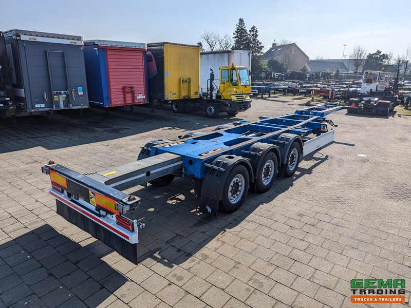 Schmitz Cargobull SGF*S3 3-Assen Schmitz - Schijfremmen - Achterschuiver - 20/30/40FT Aansluitingen - Semi-reboque transportador de contêineres/ Caixa móvel: foto 3 Schmitz Cargobull SGF*S3 3-Assen Schmitz - Schijfremmen - Achterschuiver - 20/30/40FT Aansluitingen - Semi-reboque transportador de contêineres/ Caixa móvel: foto 3