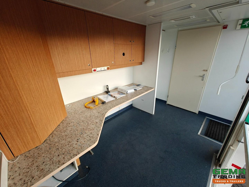 Semi-reboque LAMBOO T 02S 2-Assen ROR - Geïsoleerde MedischeTrailer/MobileHome - Brancard/Rolstoel Lift - Airco's - StuurAs - Ex MRI: foto 10 Semi-reboque LAMBOO T 02S 2-Assen ROR - Geïsoleerde MedischeTrailer/MobileHome - Brancard/Rolstoel Lift - Airco's - StuurAs - Ex MRI: foto 10