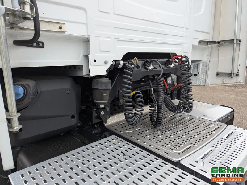 Tractor DAF XG+ 4x2 Euro6E - MEGA/Lowdeck - Retarder - Dubbele tanks - MirrorCam - 3 DVS StarRating: foto 17 Tractor DAF XG+ 4x2 Euro6E - MEGA/Lowdeck - Retarder - Dubbele tanks - MirrorCam - 3 DVS StarRating: foto 17