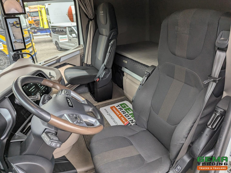 Tractor DAF XG+ 4x2 Euro6E - MEGA/Lowdeck - Retarder - Dubbele tanks - MirrorCam - 3 DVS StarRating: foto 13 Tractor DAF XG+ 4x2 Euro6E - MEGA/Lowdeck - Retarder - Dubbele tanks - MirrorCam - 3 DVS StarRating: foto 13