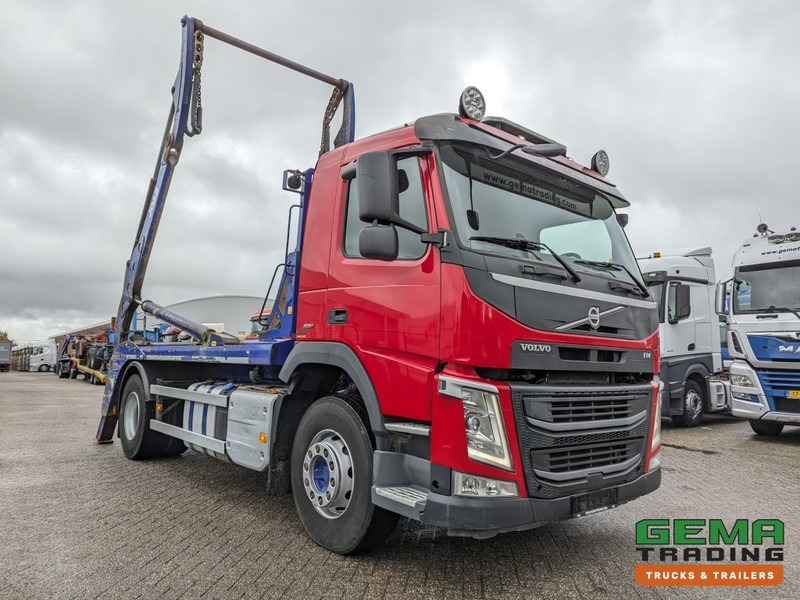 Volvo FM330 4x2 Daycab Euro6 JOAB PortaalSysteem 14T - Extendable - 251.000km - Camião multibenne: foto 2 Volvo FM330 4x2 Daycab Euro6 JOAB PortaalSysteem 14T - Extendable - 251.000km - Camião multibenne: foto 2