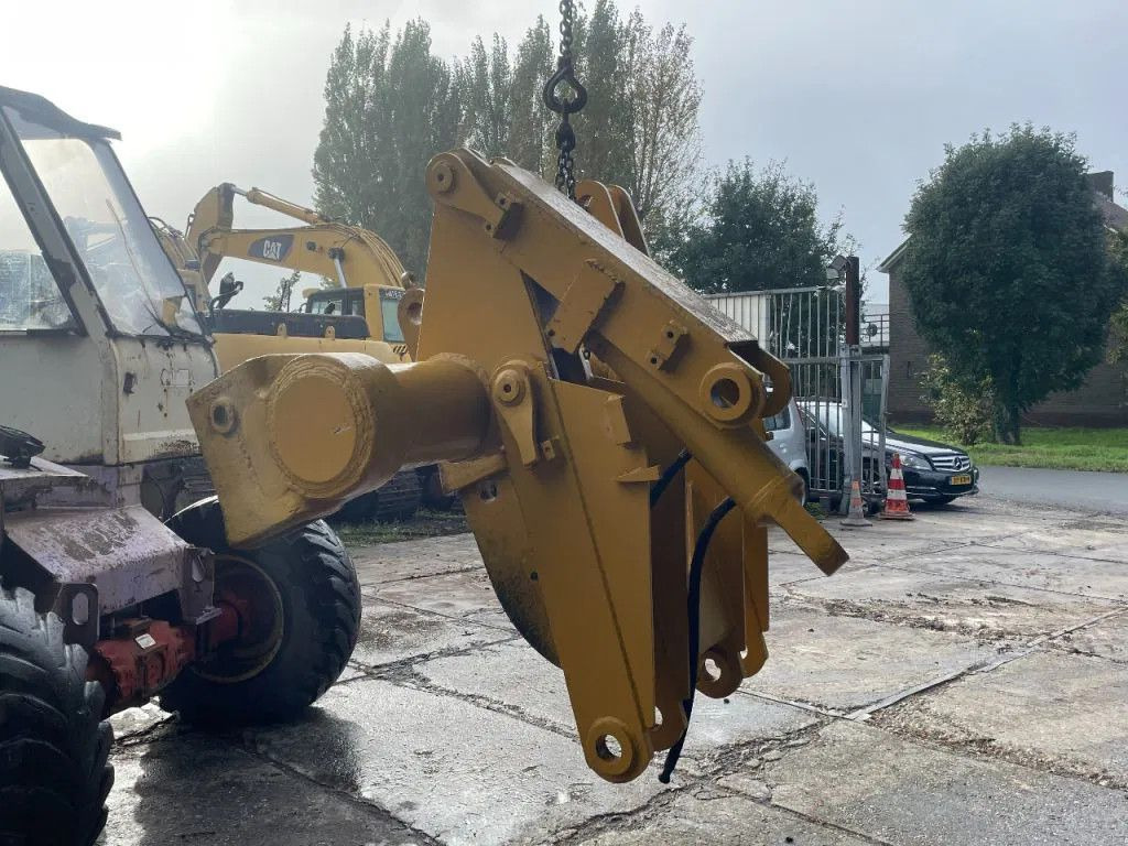 CAT Caterpillar Ripper compatible with D7R and D7H R CAT Ripper compatible with D7R and D7H Ripper compat - Escarificador para Máquina de construção: foto 5 CAT Caterpillar Ripper compatible with D7R and D7H R CAT Ripper compatible with D7R and D7H Ripper compat - Escarificador para Máquina de construção: foto 5