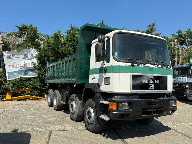 Camião basculante MAN 35.372 8X4 Tipper Spring/Spring ZF Manual Gear EURO2: foto 17