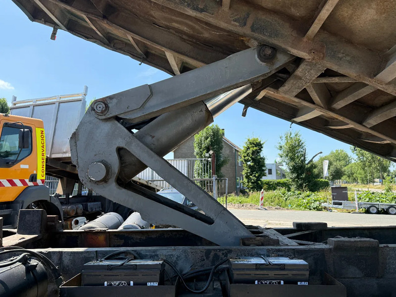 Camião basculante MAN 35.372 8X4 Tipper Spring/Spring ZF Manual Gear EURO2: foto 8