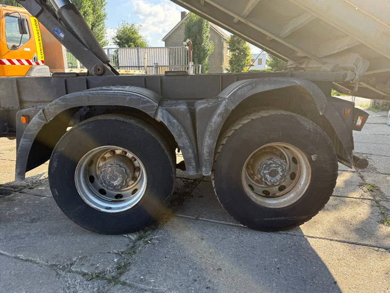 MAN TGA 26.360 6X4 Tipper Spring/Spring ZF Manual gear EURO3 - Camião basculante: foto 5 MAN TGA 26.360 6X4 Tipper Spring/Spring ZF Manual gear EURO3 - Camião basculante: foto 5