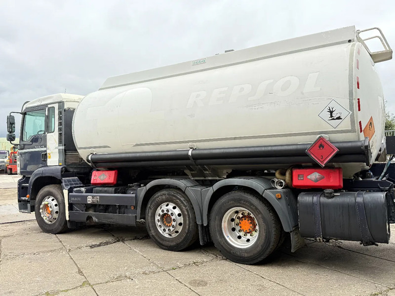 MAN TGA 26.430 6X2 Fuel Tank 21.000L 3 Comp + 2 Pump D20 Engine - Camião cisterna: foto 3 MAN TGA 26.430 6X2 Fuel Tank 21.000L 3 Comp + 2 Pump D20 Engine - Camião cisterna: foto 3