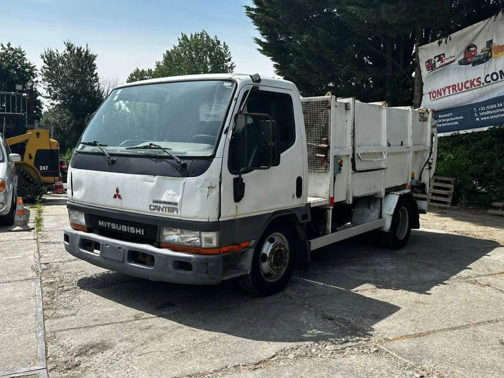 Mitsubishi Canter GARBAGE TRUCK SPRING/SPRING MANUAL GEARBO - Caminhão de lixo: foto 2 Mitsubishi Canter GARBAGE TRUCK SPRING/SPRING MANUAL GEARBO - Caminhão de lixo: foto 2