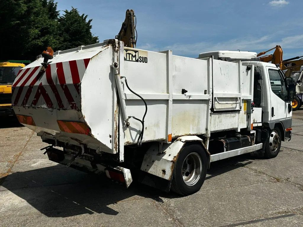 Mitsubishi Canter GARBAGE TRUCK SPRING/SPRING MANUAL GEARBO - Caminhão de lixo: foto 3 Mitsubishi Canter GARBAGE TRUCK SPRING/SPRING MANUAL GEARBO - Caminhão de lixo: foto 3