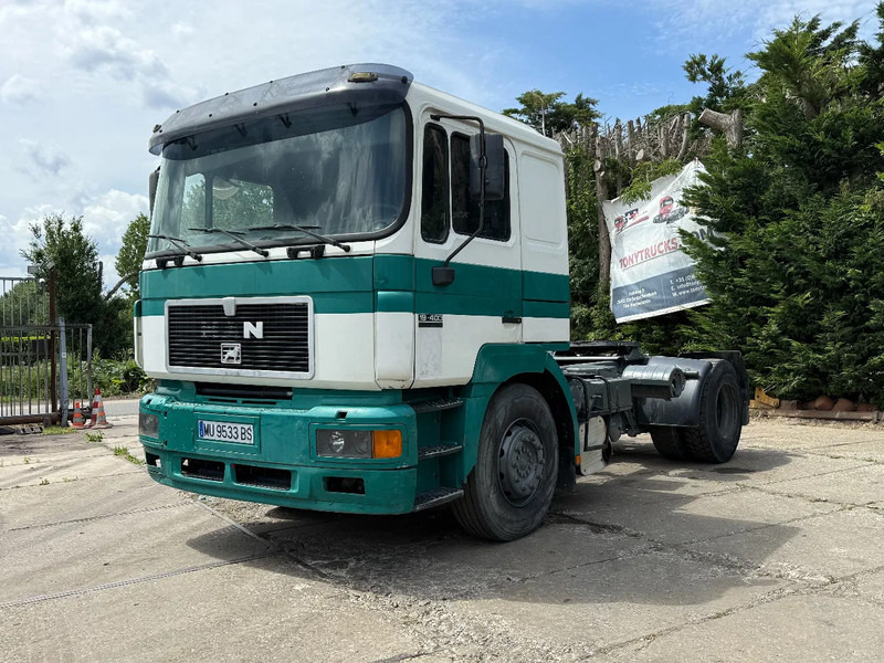 MAN 19.403 4X2 Tractor-unit Spring/Air ZF Manual Gear Low cabine - Tractor: foto 2 MAN 19.403 4X2 Tractor-unit Spring/Air ZF Manual Gear Low cabine - Tractor: foto 2