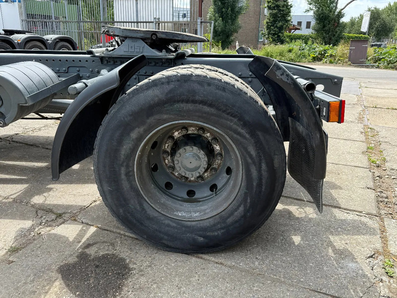 MAN 19.403 4X2 Tractor-unit Spring/Air ZF Manual Gear Low cabine - Tractor: foto 5 MAN 19.403 4X2 Tractor-unit Spring/Air ZF Manual Gear Low cabine - Tractor: foto 5