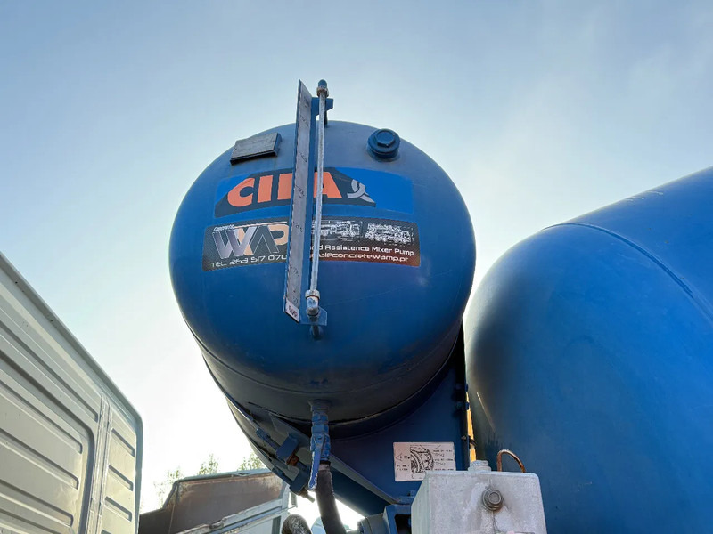 Volvo FM 12.380 8X4 CIFA Beton Mixer Spring/Spring *TOP CONDITION* - Camião betoneira: foto 5 Volvo FM 12.380 8X4 CIFA Beton Mixer Spring/Spring *TOP CONDITION* - Camião betoneira: foto 5