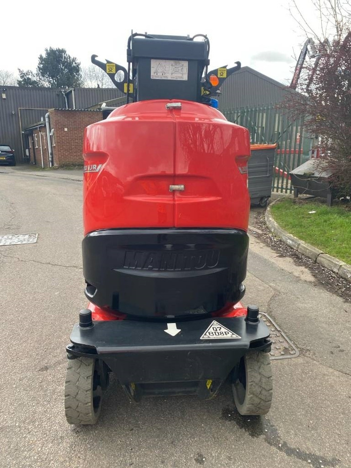 Manitou 100 VJR - Plataforma de mastro vertical: foto 5 Manitou 100 VJR - Plataforma de mastro vertical: foto 5
