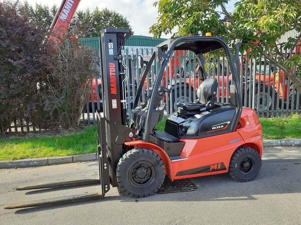 Manitou MI 25 D - Empilhador a diesel: foto 1 Manitou MI 25 D - Empilhador a diesel: foto 1