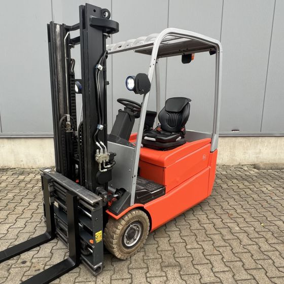 BT C3E160L - Empilhador elétrico: foto 1 BT C3E160L - Empilhador elétrico: foto 1