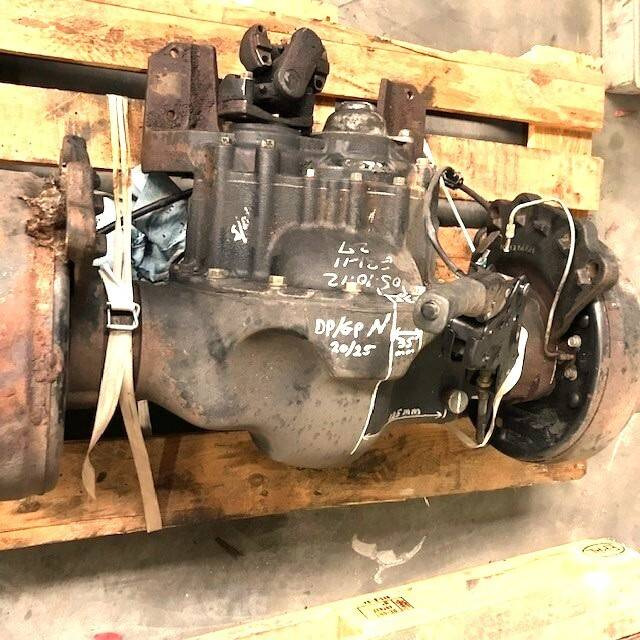 Complete front axle for Caterpillar - Eixo e peças para Equipamento de movimentação: foto 4 Complete front axle for Caterpillar - Eixo e peças para Equipamento de movimentação: foto 4