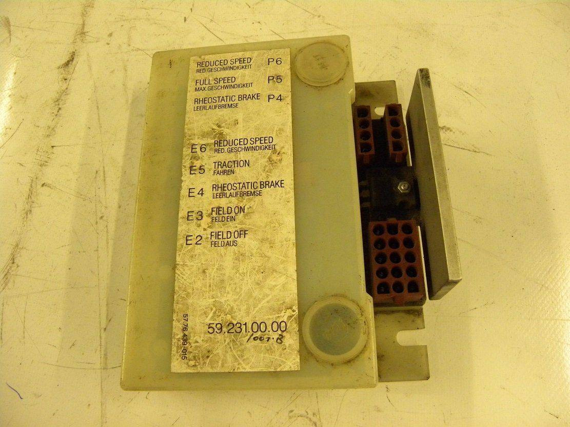 Control Module From Lansing - Centralina electrónica para Equipamento de movimentação: foto 1 Control Module From Lansing - Centralina electrónica para Equipamento de movimentação: foto 1