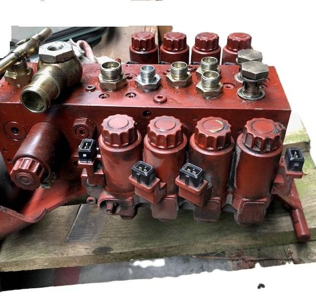 Control block VW10-M4 210bar/48V - Válvula hidráulica para Equipamento de movimentação: foto 2 Control block VW10-M4 210bar/48V - Válvula hidráulica para Equipamento de movimentação: foto 2