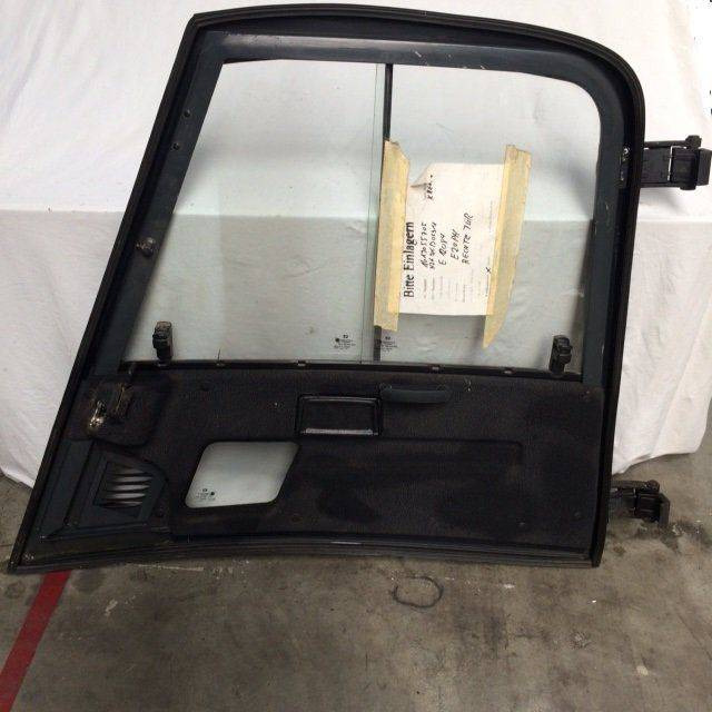 Door right for Linde series 386 - Porta e peças para Equipamento de movimentação: foto 3 Door right for Linde series 386 - Porta e peças para Equipamento de movimentação: foto 3