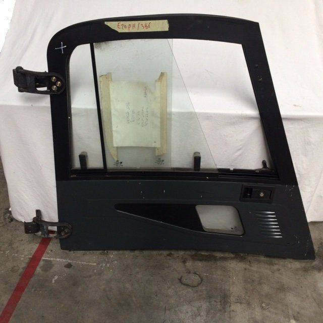 Door right for Linde series 386 - Porta e peças para Equipamento de movimentação: foto 2 Door right for Linde series 386 - Porta e peças para Equipamento de movimentação: foto 2