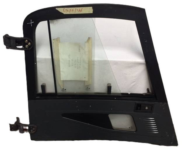 Door right for Linde series 386 - Porta e peças para Equipamento de movimentação: foto 1 Door right for Linde series 386 - Porta e peças para Equipamento de movimentação: foto 1