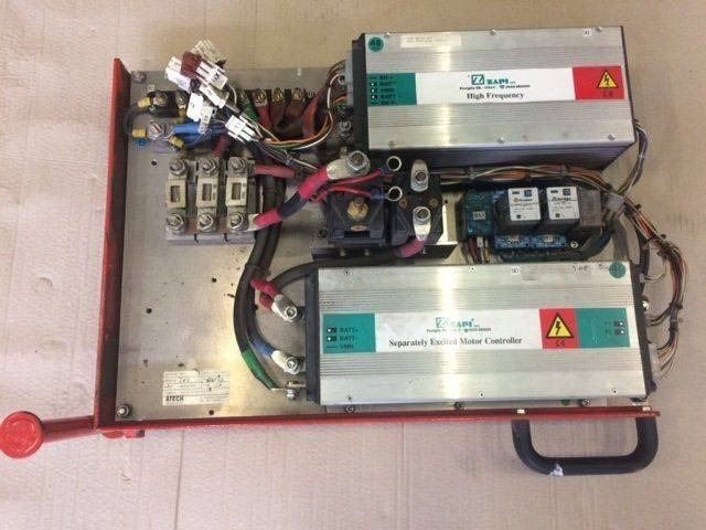 Electronic control unit 48V. - Centralina electrónica para Equipamento de movimentação: foto 1 Electronic control unit 48V. - Centralina electrónica para Equipamento de movimentação: foto 1