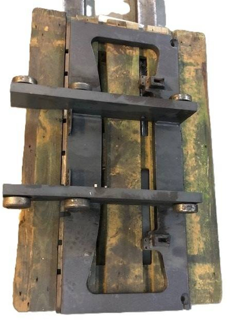 Fork carriage 1150 mm for Linde /393/ - Equipamento: foto 1 Fork carriage 1150 mm for Linde /393/ - Equipamento: foto 1