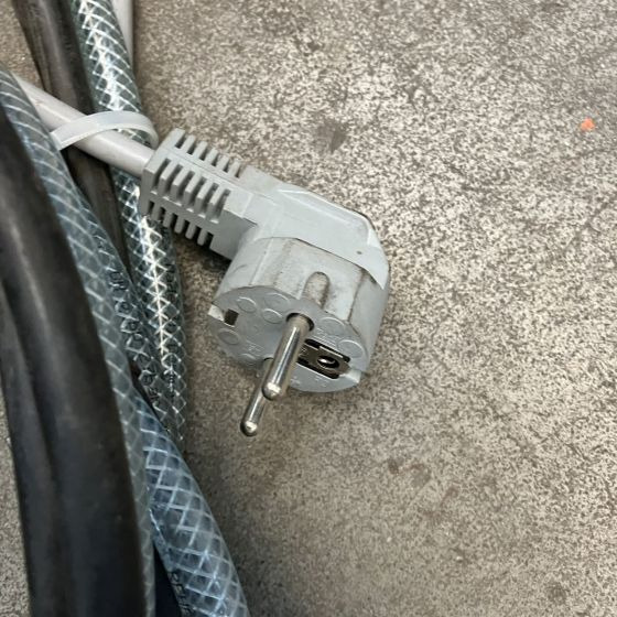 Hawker 24V/80A - Sistema elétrico para Equipamento de movimentação: foto 3 Hawker 24V/80A - Sistema elétrico para Equipamento de movimentação: foto 3