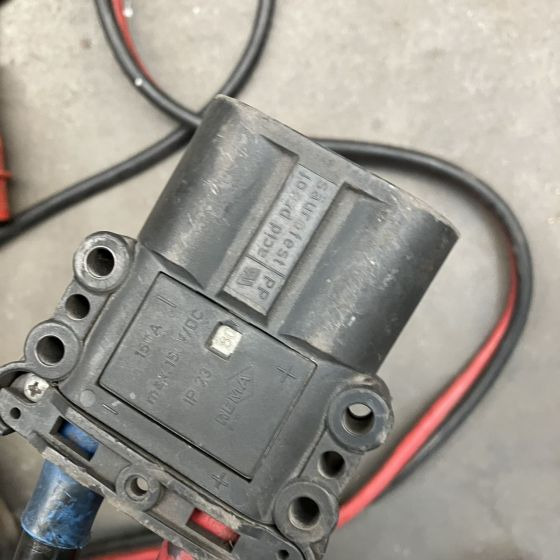 Hawker 80V/90A - Sistema elétrico para Equipamento de movimentação: foto 4 Hawker 80V/90A - Sistema elétrico para Equipamento de movimentação: foto 4