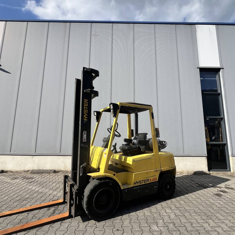Hyster H3.00XM - Empilhador a gás: foto 1 Hyster H3.00XM - Empilhador a gás: foto 1