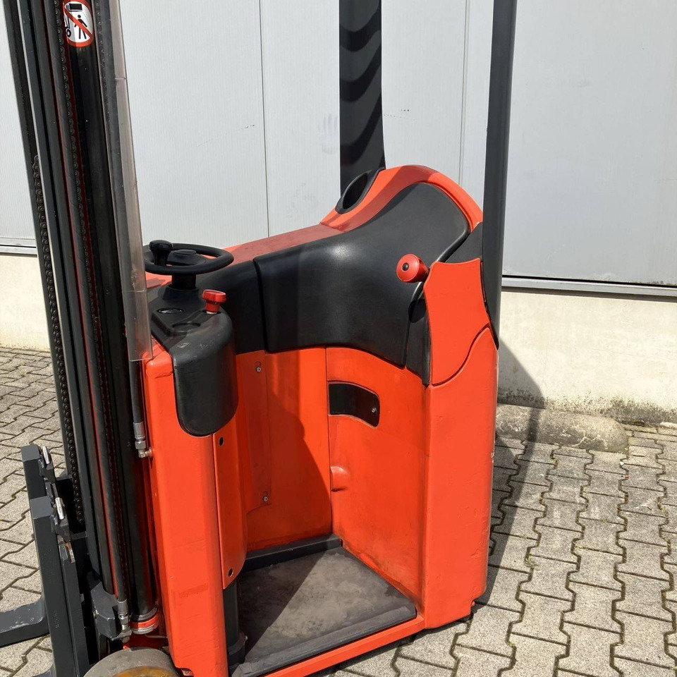 Linde E10 (334) - Empilhador elétrico: foto 3 Linde E10 (334) - Empilhador elétrico: foto 3