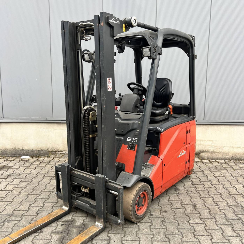 Linde E16H (386-01) - Empilhador elétrico: foto 1 Linde E16H (386-01) - Empilhador elétrico: foto 1