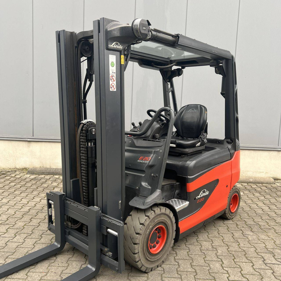 Linde E20R (387) Roadster - Empilhador elétrico: foto 1 Linde E20R (387) Roadster - Empilhador elétrico: foto 1