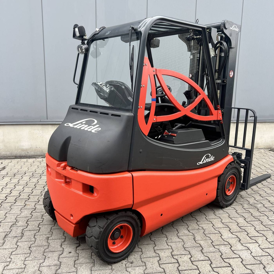 Linde E25S (336-03) - Empilhador elétrico: foto 2 Linde E25S (336-03) - Empilhador elétrico: foto 2