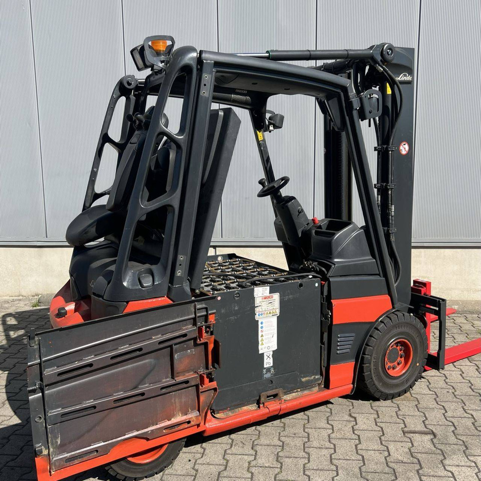 Empilhador elétrico Linde E30 (387): foto 9