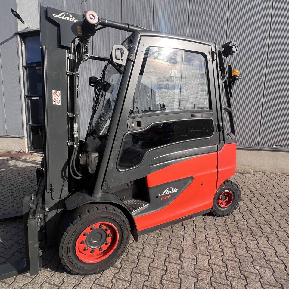 Linde E35/600H (388) - Empilhador elétrico: foto 1 Linde E35/600H (388) - Empilhador elétrico: foto 1