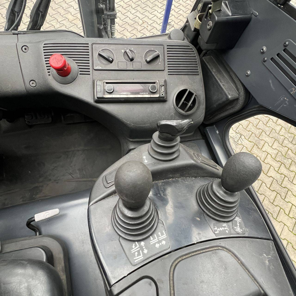 Linde E40/600H(388) High - Empilhador elétrico: foto 5 Linde E40/600H(388) High - Empilhador elétrico: foto 5