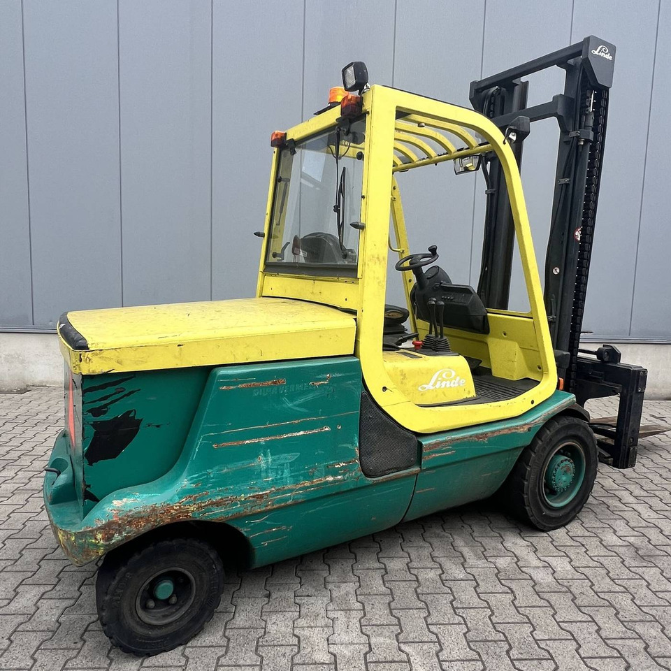 Linde E48P (337) - Empilhador elétrico: foto 2 Linde E48P (337) - Empilhador elétrico: foto 2