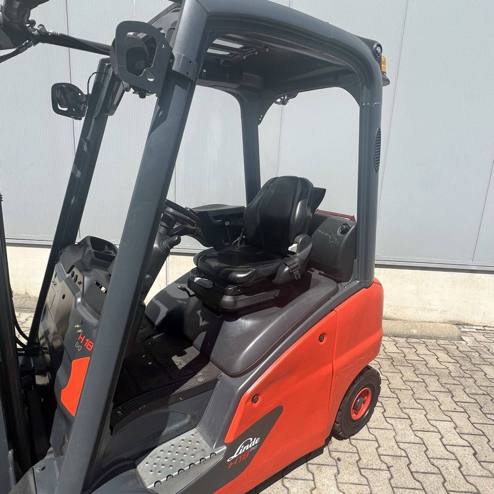 Linde H18T (391-02) EVO - Empilhador a gás: foto 4 Linde H18T (391-02) EVO - Empilhador a gás: foto 4