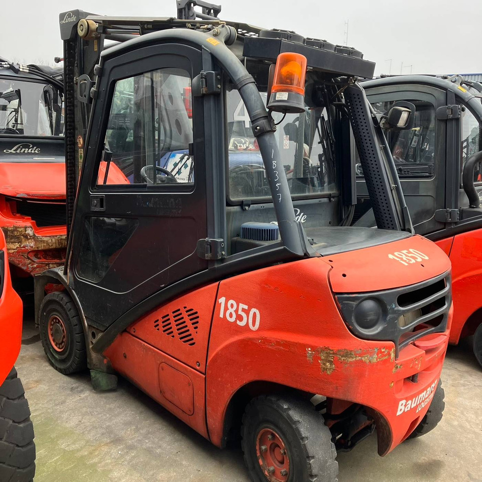 Linde H25D (392) - Empilhador a diesel: foto 1 Linde H25D (392) - Empilhador a diesel: foto 1