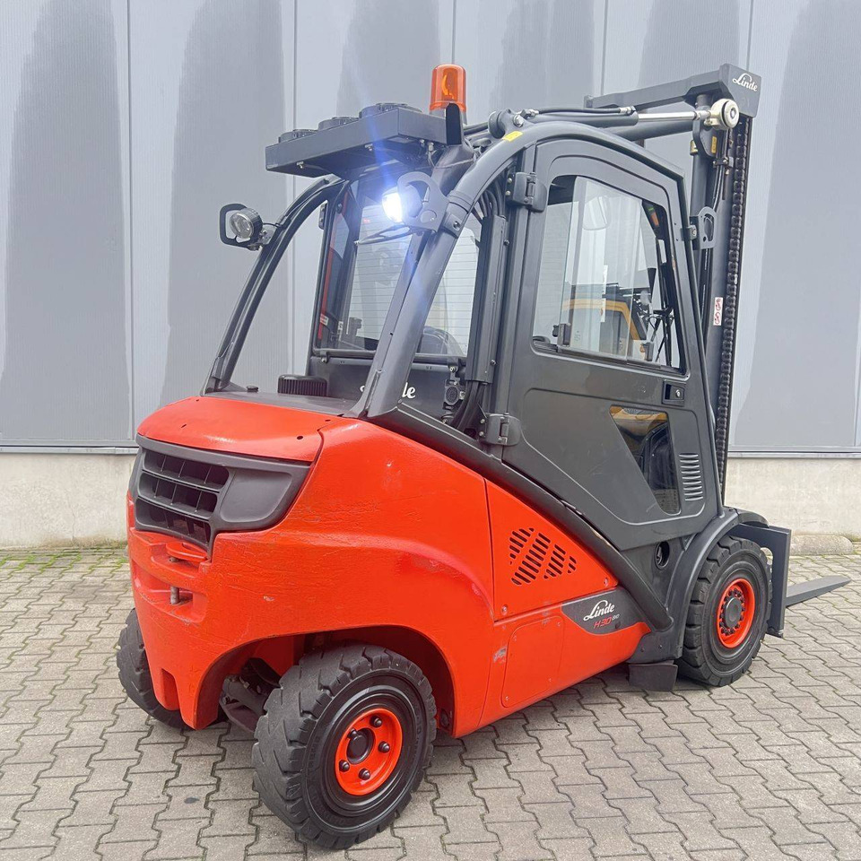 Linde H30D (393) EVO - Empilhador a diesel: foto 2 Linde H30D (393) EVO - Empilhador a diesel: foto 2