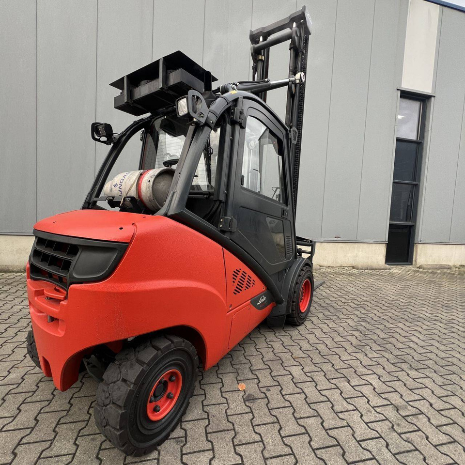 Linde H35T-02 (393) EVO - Empilhador a gás: foto 2 Linde H35T-02 (393) EVO - Empilhador a gás: foto 2