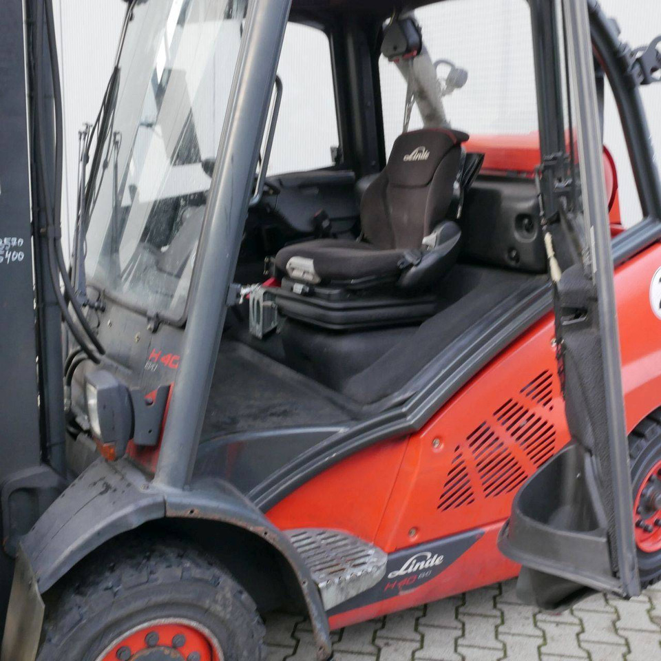 Linde H40T-02 EVO (394) - Empilhador a gás: foto 3 Linde H40T-02 EVO (394) - Empilhador a gás: foto 3