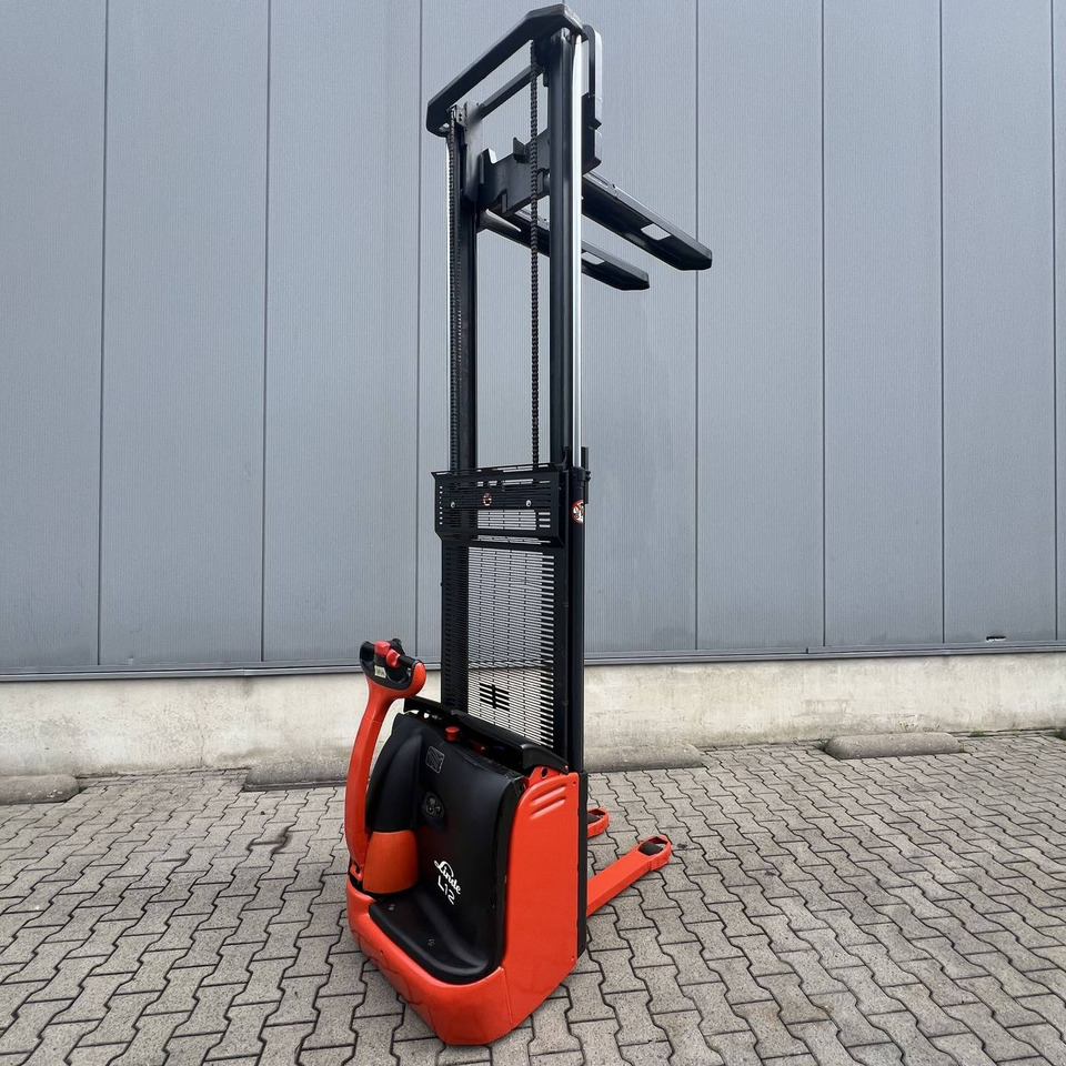 Linde L12 (379) - Stacker: foto 2 Linde L12 (379) - Stacker: foto 2