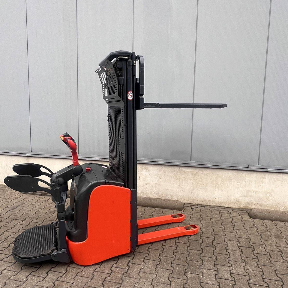 Linde L14AP (372) - Stacker: foto 2 Linde L14AP (372) - Stacker: foto 2